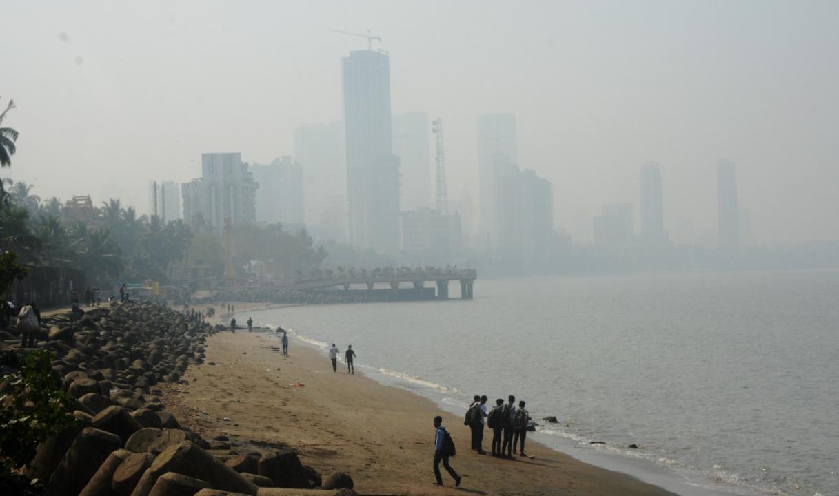 In Photos: Dense fog engulfs Mumbai, air quality slips to 'very poor' category